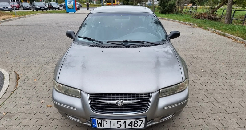 Chrysler Stratus cena 3900 przebieg: 201000, rok produkcji 2000 z Starogard Gdański małe 497